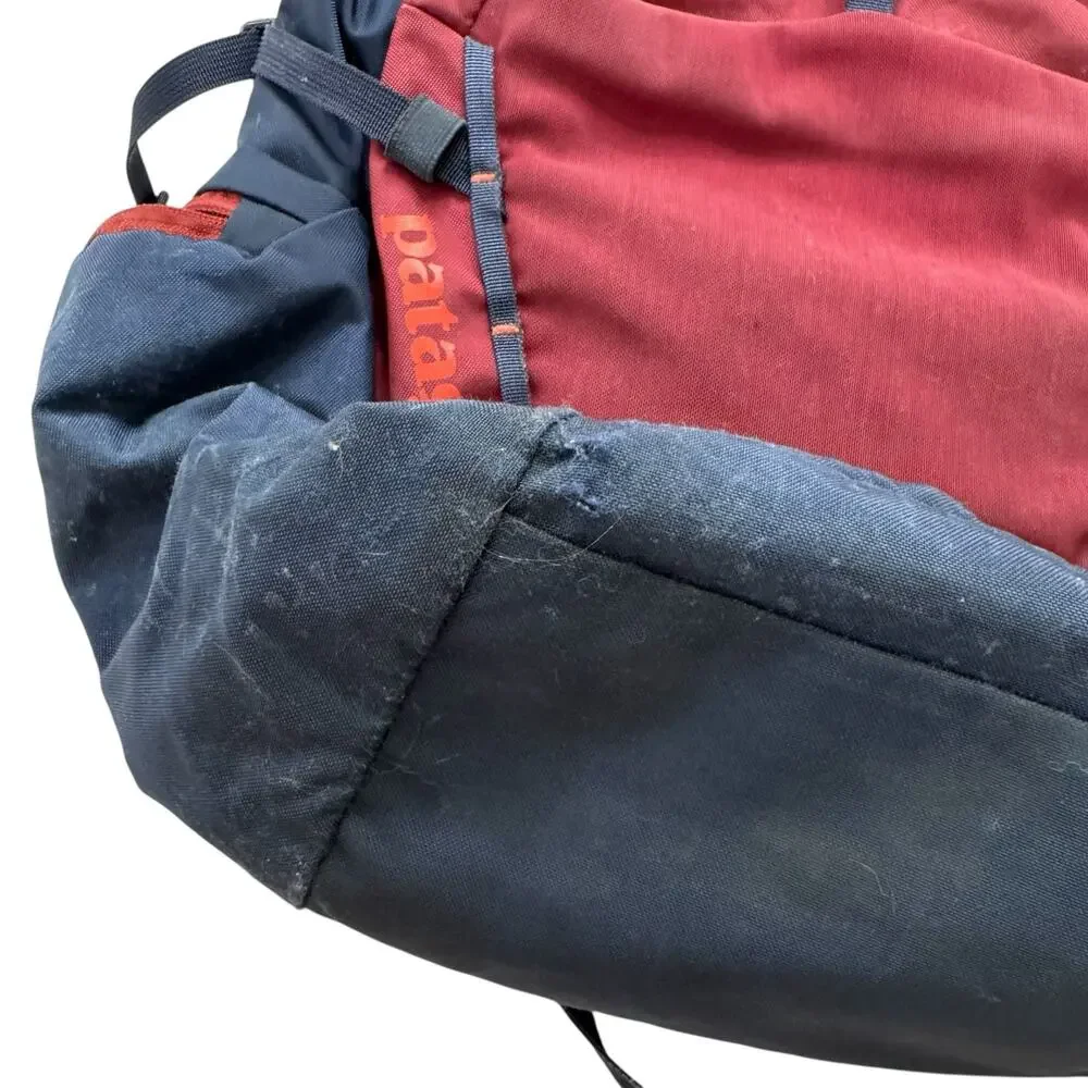 PATAGONIA Paxat 30L Backpack Womens Red Blue Daypack Pockets Zipper Laptop